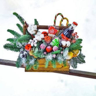 Ящичек со сладостями к новому году Ящичек со сладостями к новому году