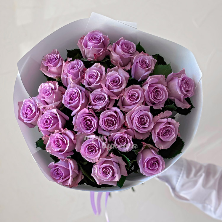 Букет из 25 сиреневых Эквадорских роз (вид сверху)